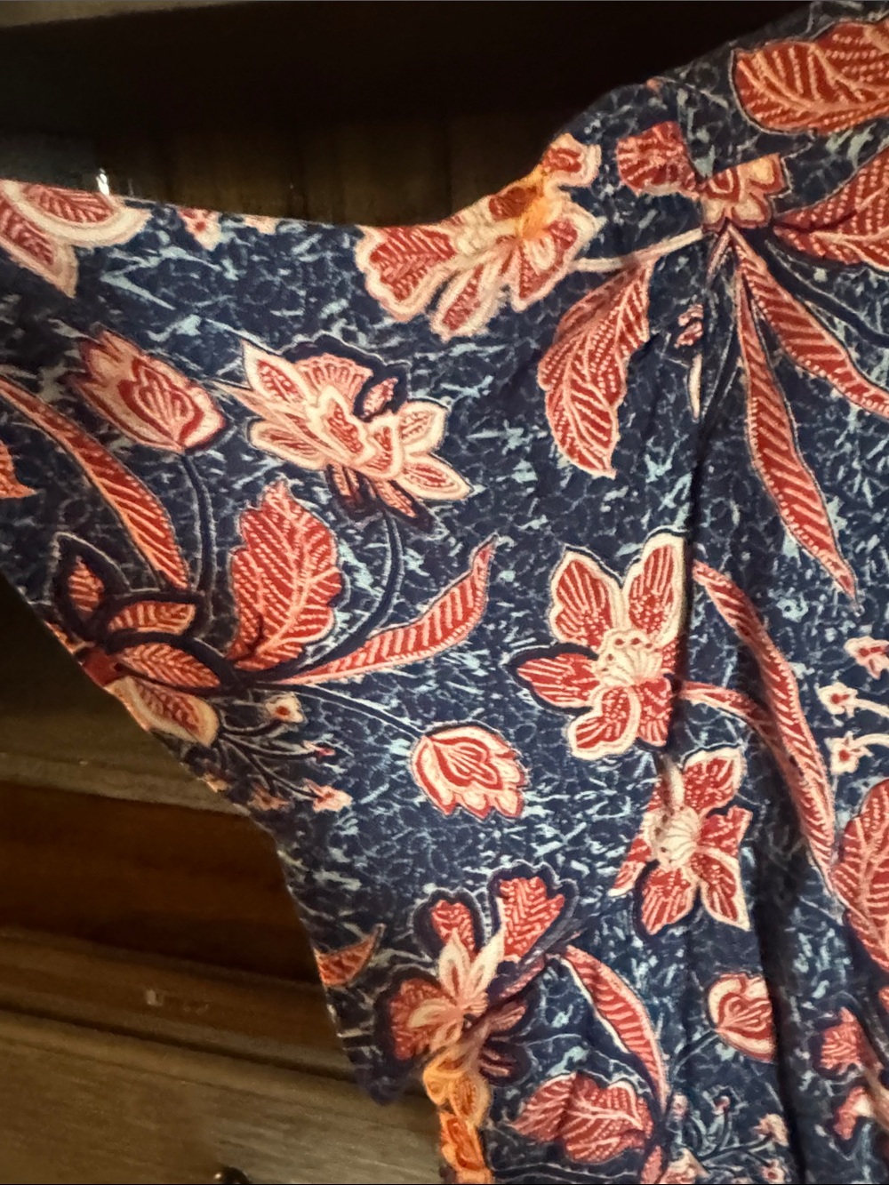 Maurices Navy and Coral Floral V-Neck Midi Dress - Picture 5 of 5